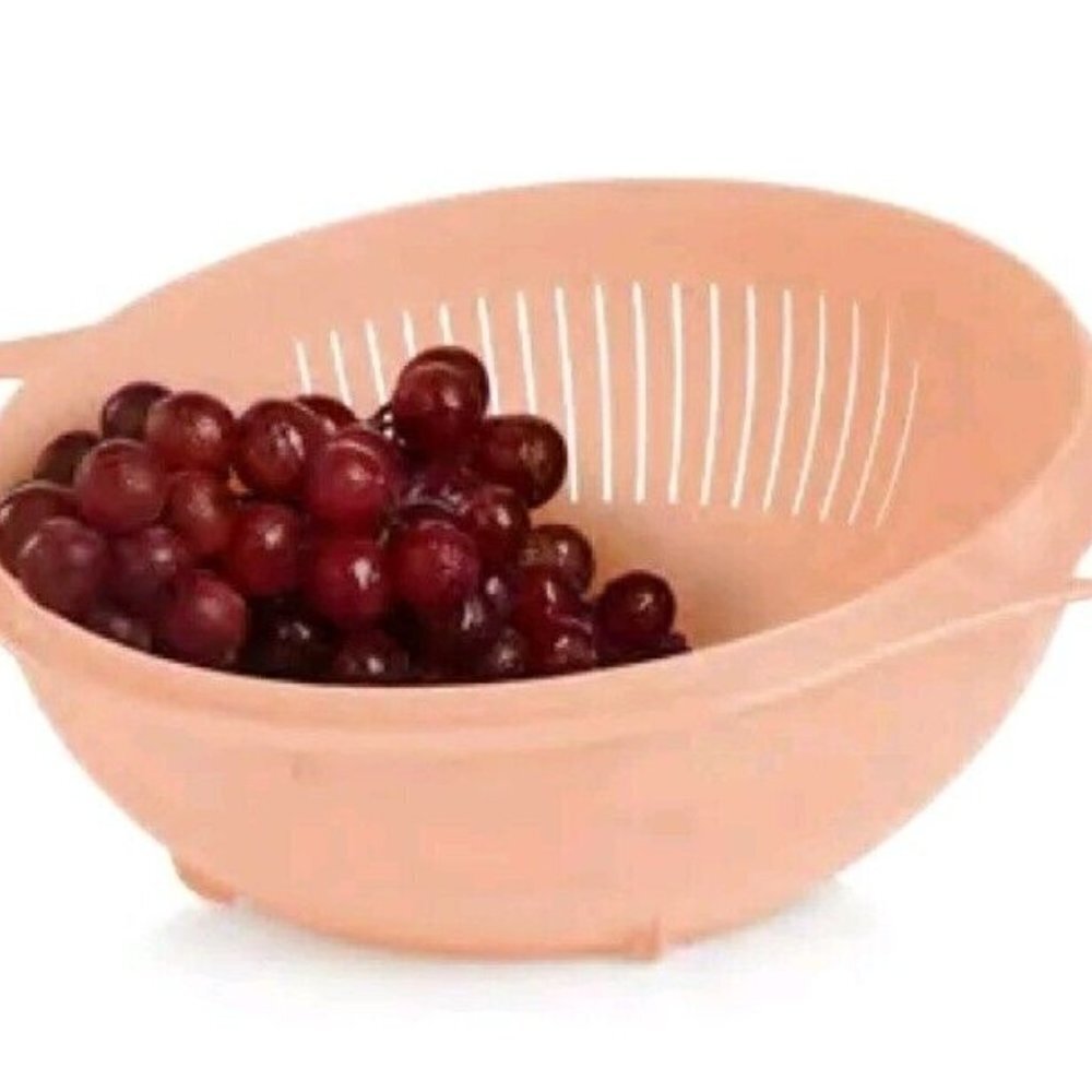 NEW Tupperware Thatsa Colander | Juicy Peach